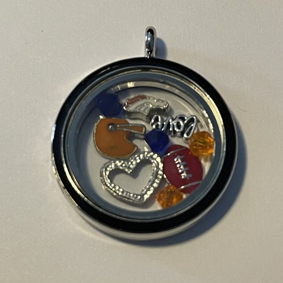 Denver Broncos NFL Memory Locket w/ 22 in Chain NEW - Picture 1 of 3